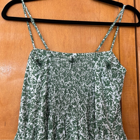 Green and white smock back midi dress with pockets & spaghetti strap size xsmall - Picture 3 of 5